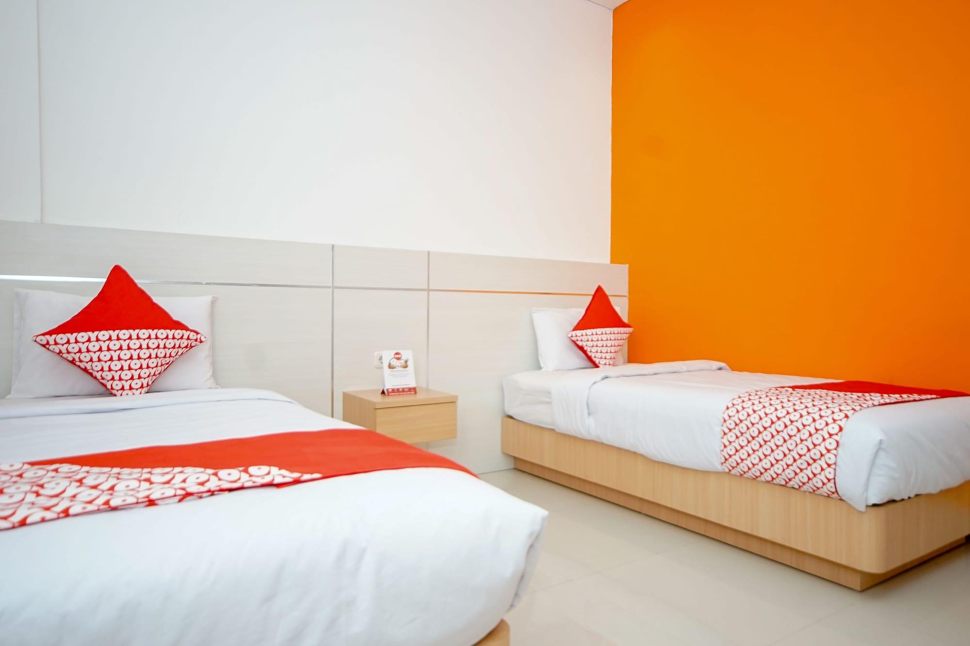 Oyo 344 Kr Hotel Palimbão Exterior foto